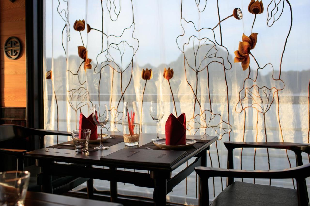 V'Spirit Cruise Hotel ฮาลอง ภายนอก รูปภาพ