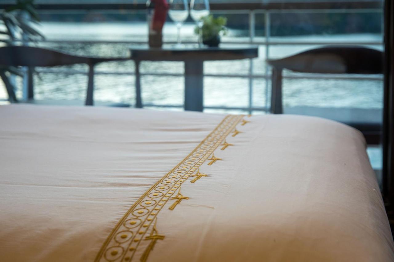 V'Spirit Cruise Hotel ฮาลอง ภายนอก รูปภาพ