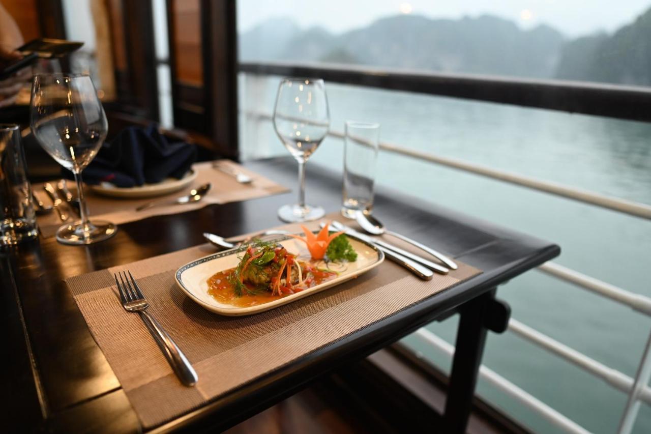V'Spirit Cruise Hotel ฮาลอง ภายนอก รูปภาพ