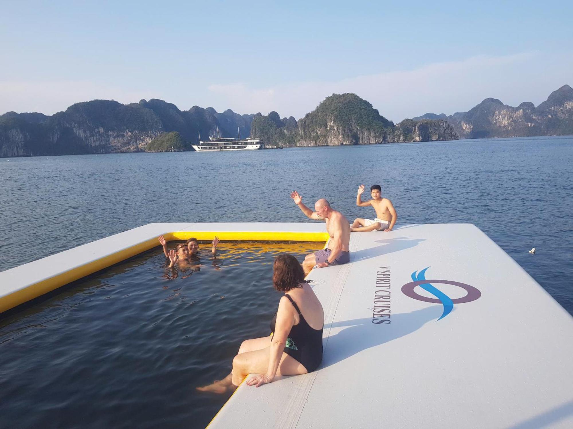V'Spirit Cruise Hotel ฮาลอง ภายนอก รูปภาพ